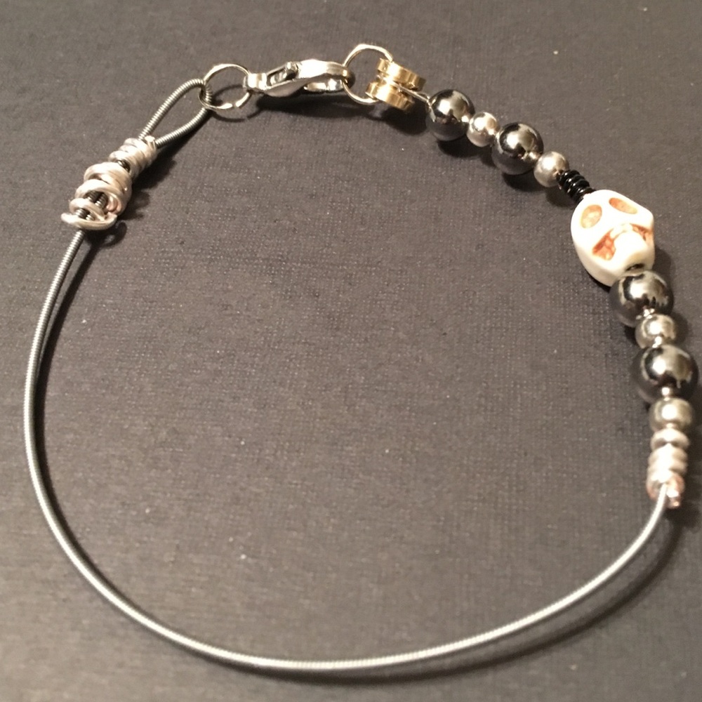 Guitar String Bracelet With Skull & Gunmetal Beads